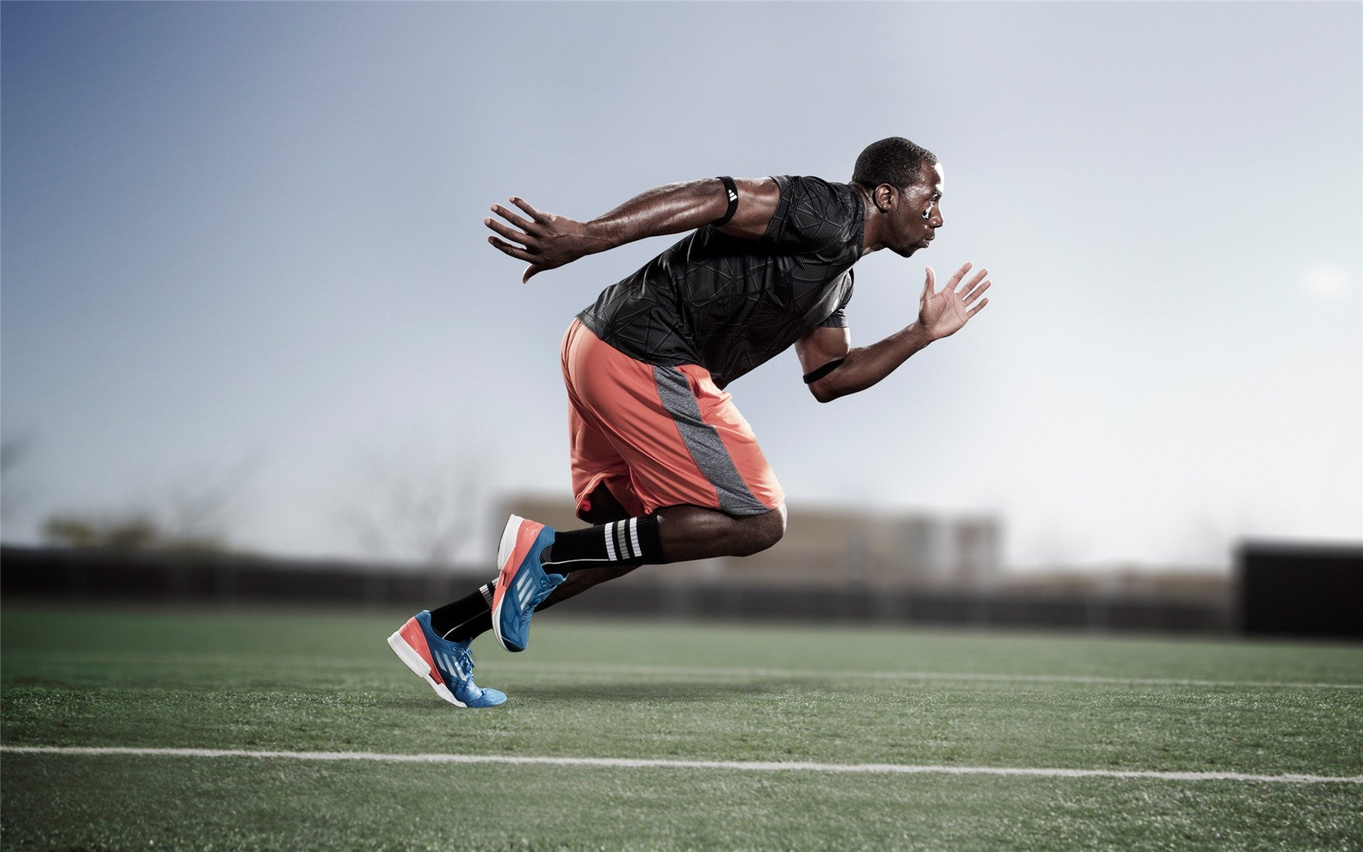 施瓦茨中段发力 展现后程能力，施瓦茨集团